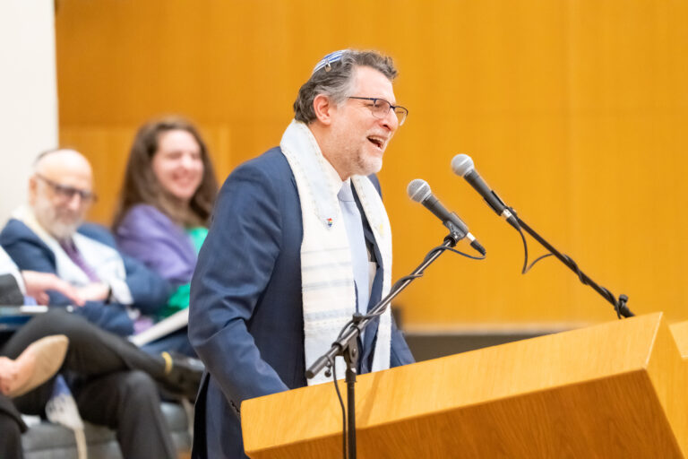 MLK_Shabbat_CarusoSpeaking